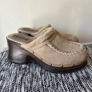 Mudd Tan and Brown Mules with Suede Finish
